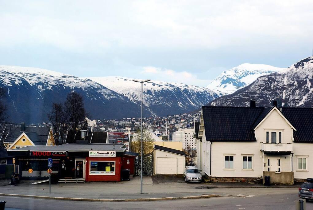 Central With A View Tromsø Eksteriør billede